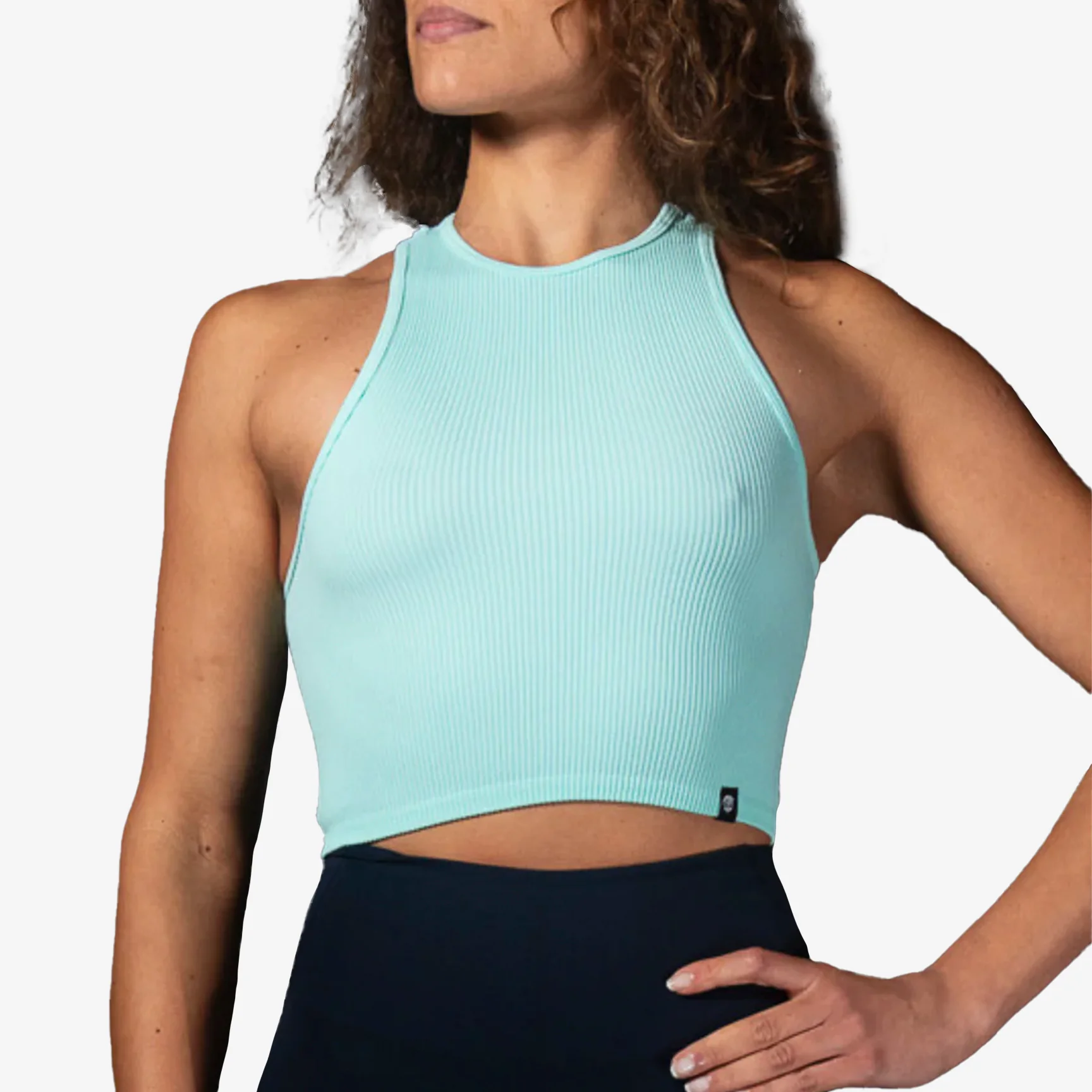 ESSENTIAL CROPTOP