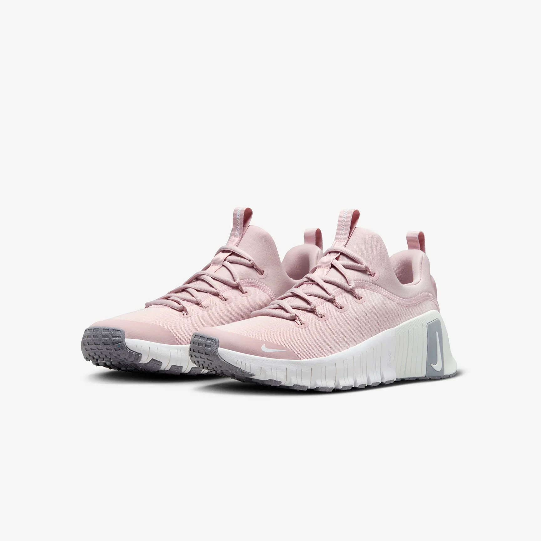 Nike Free Metcon 6 - WOMEN - Image 2