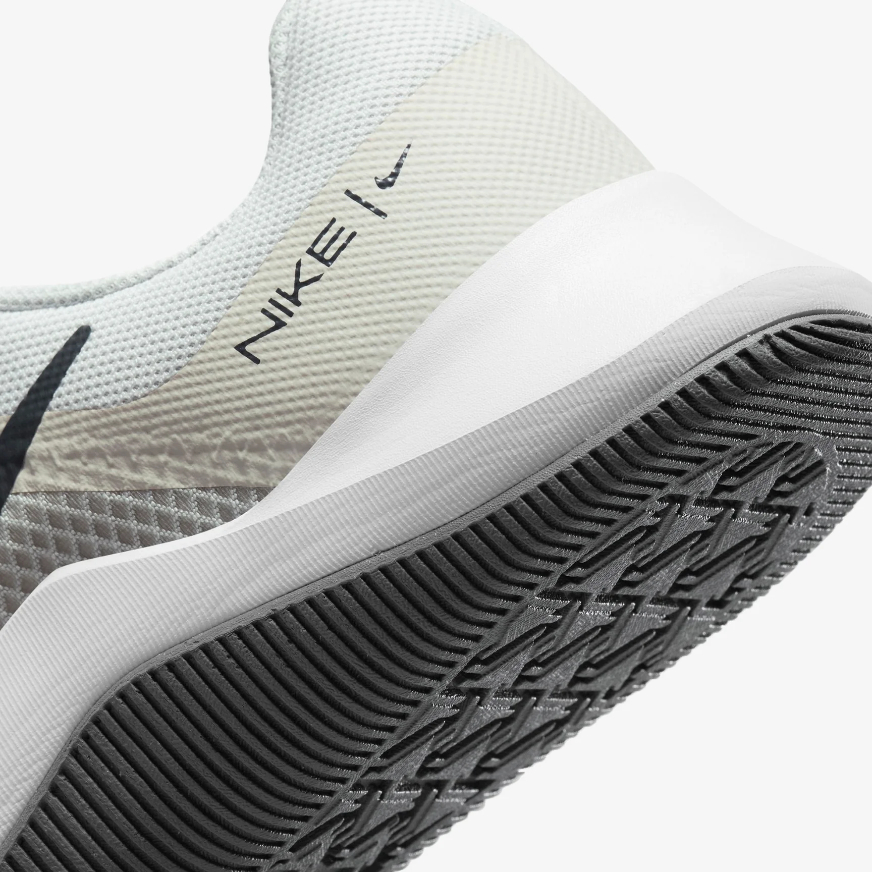 NIKE MC TRAINER 2 - Image 8