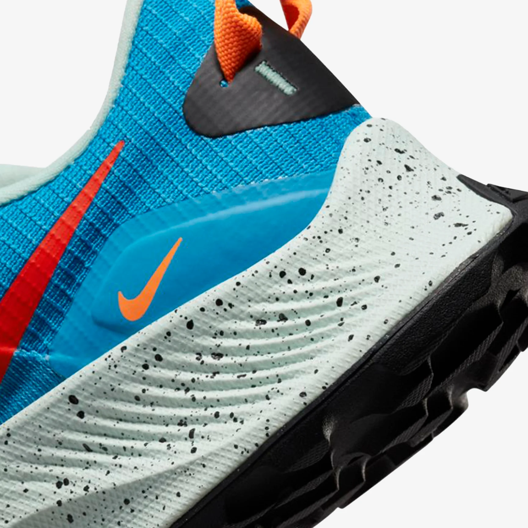 NIKE PEGASUS TRAIL 3