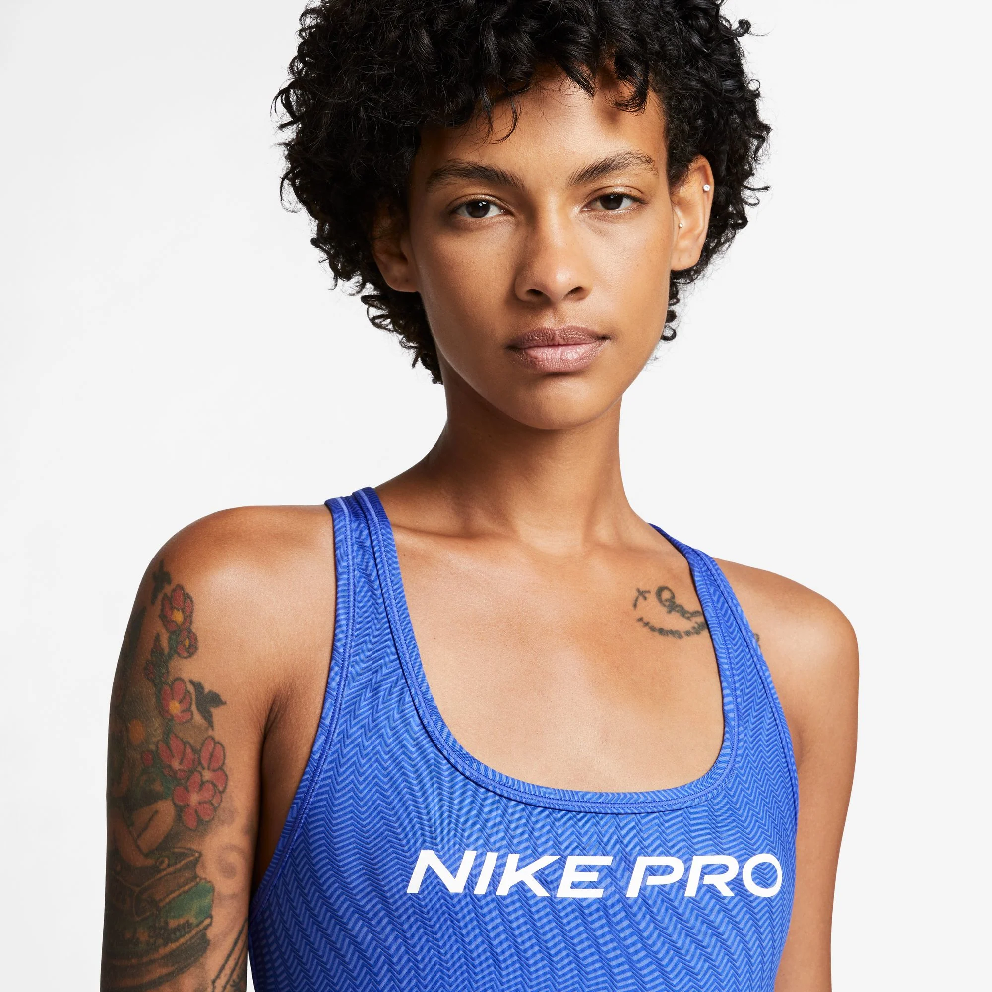 NIKE TOP SWOOSH - LOW IMPACT - Image 3