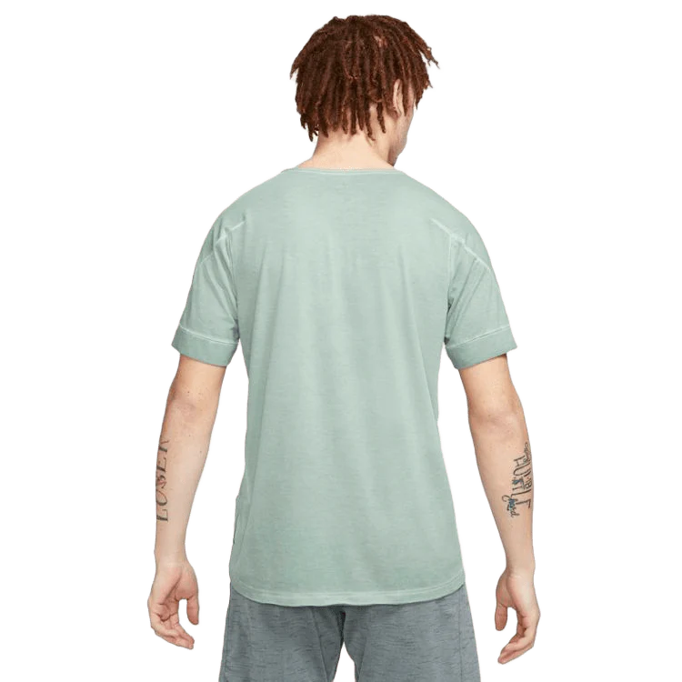 NIKE YOGA  SHORT-SLEEVE SPECIALTY-DYED TOP - Image 2