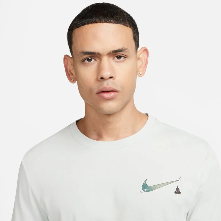 NIKE YOGA T-SHIRT - Image 4