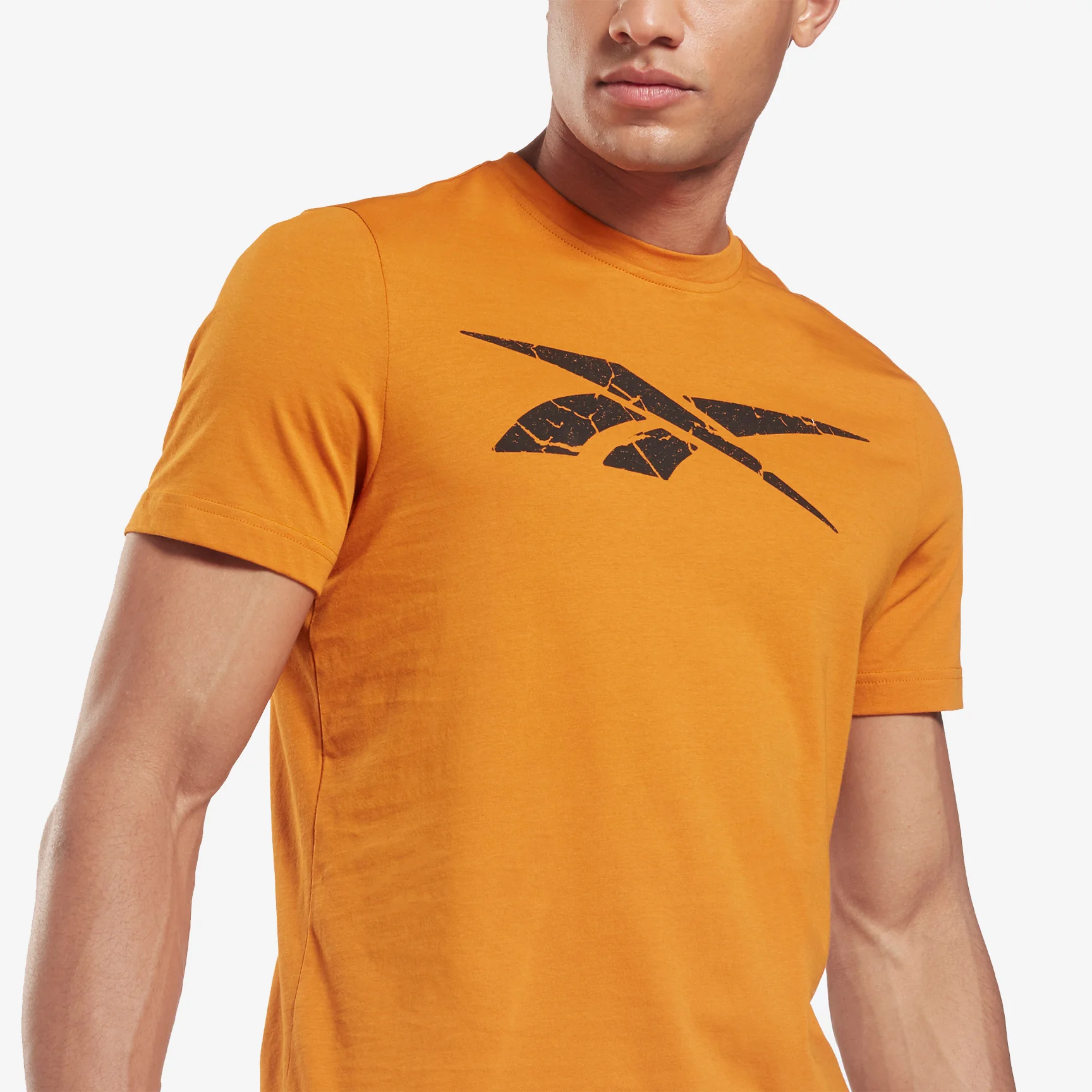 REEBOK ELEVATED GRAPHIC T-SHIRT - Image 4