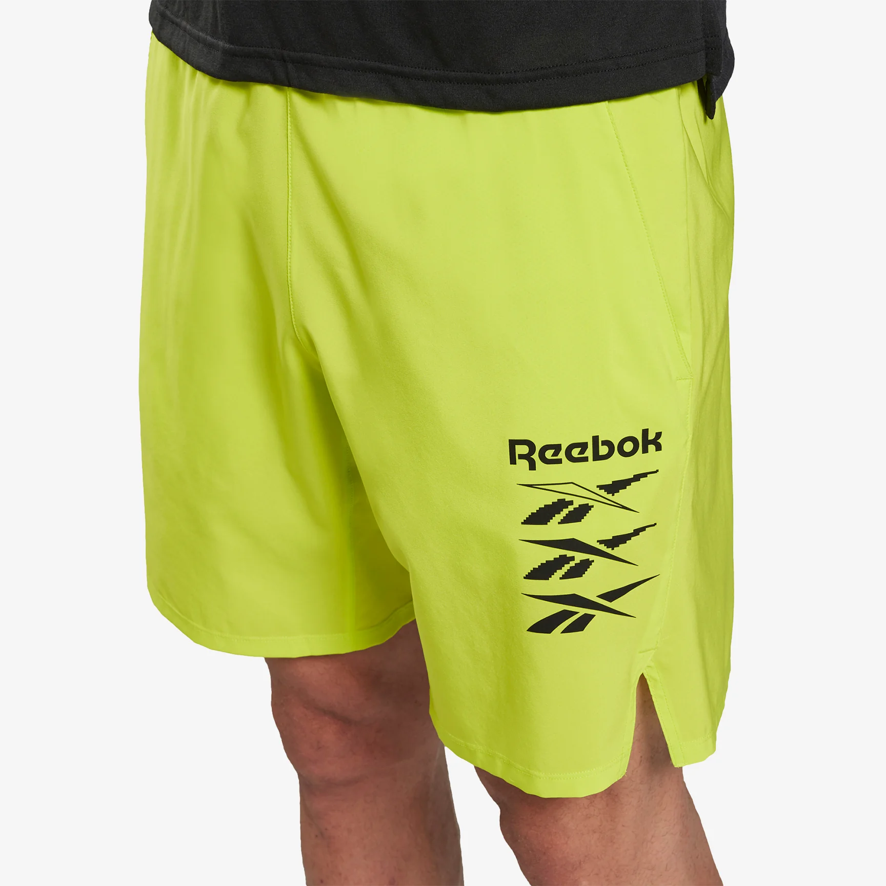 REEBOK EPIC LIGHTWEIGHT GRAPHIC SHORTS - Image 3