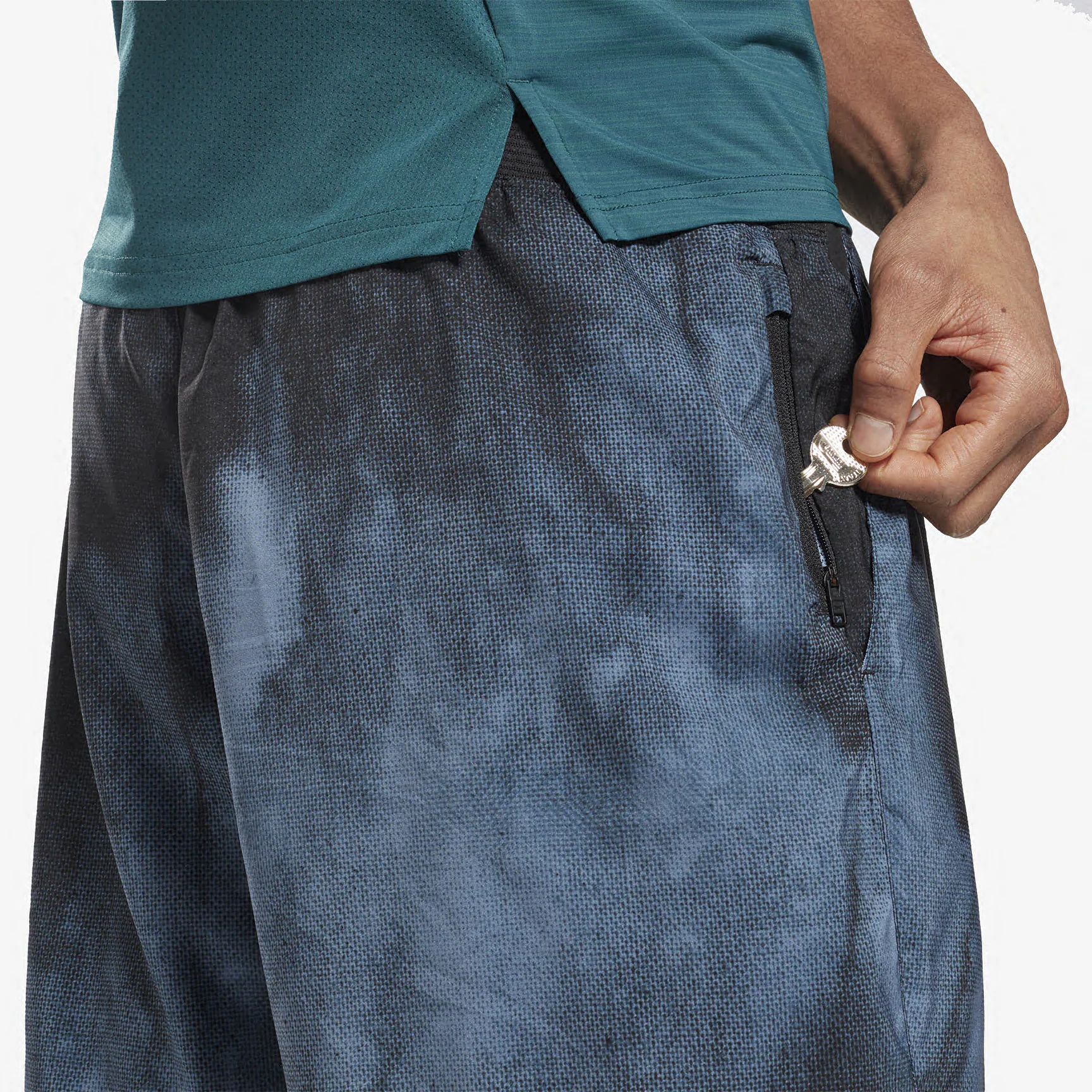 REEBOK EPIC LIGHTWEIGHT PRINTED TRAINING SHORTS - Image 4