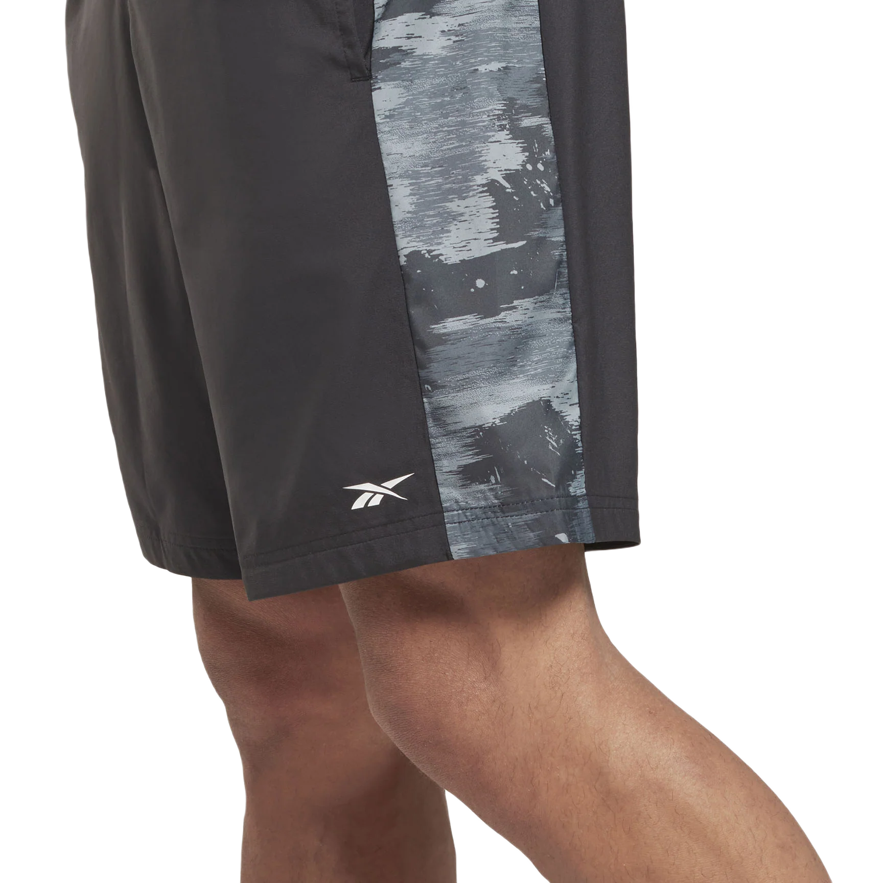 REEBOK TRAIN CAMO SHORTS - Image 3