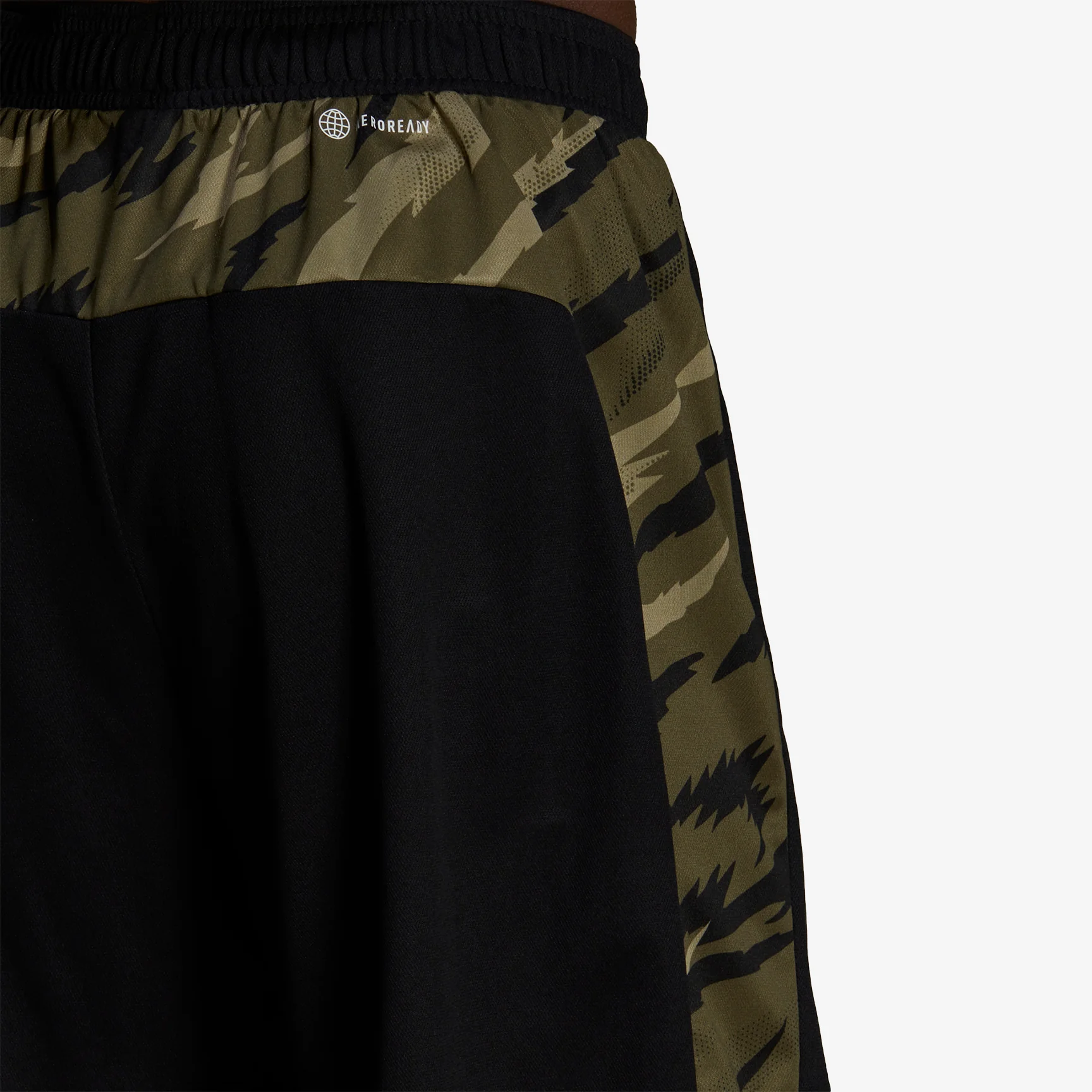 SHORT ADIDAS FEEL CAMO - Image 4