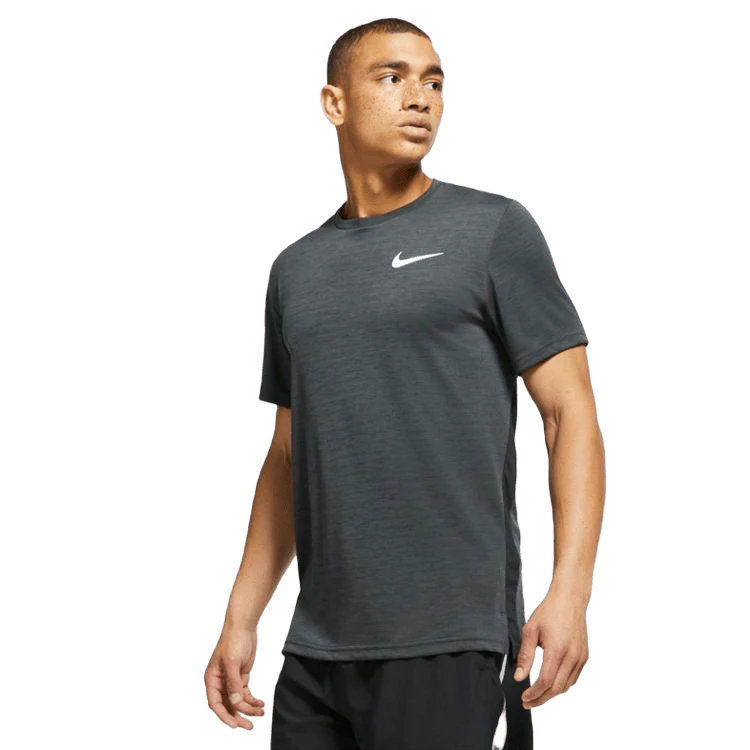 T-SHIRT NIKE