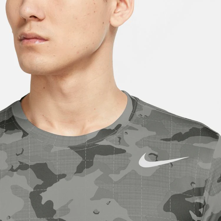 T-SHIRT NIKE DRI-FIT LEGEND - Image 3