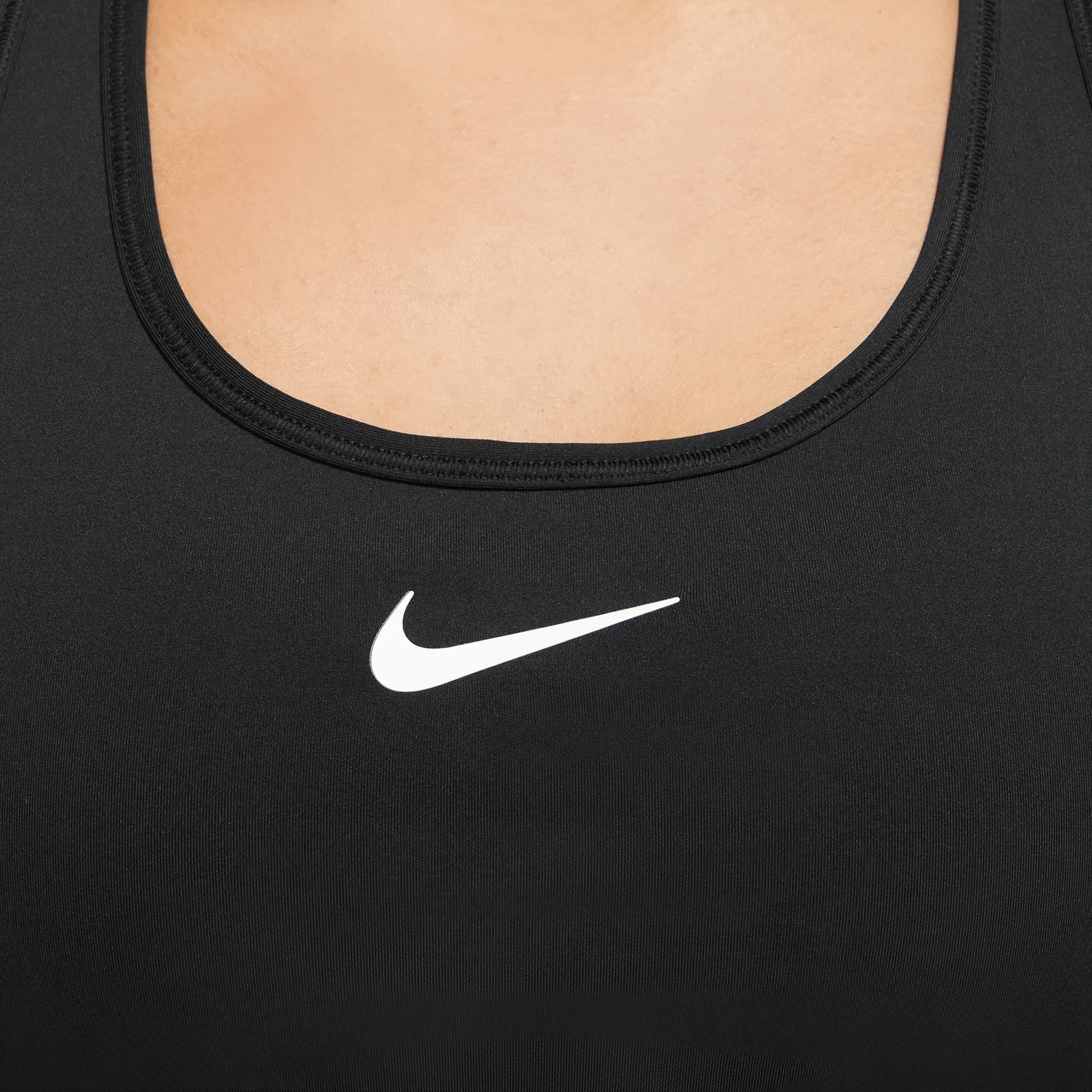 TOP NIKE SWOOSH - MEDIUM IMPACT - Image 4