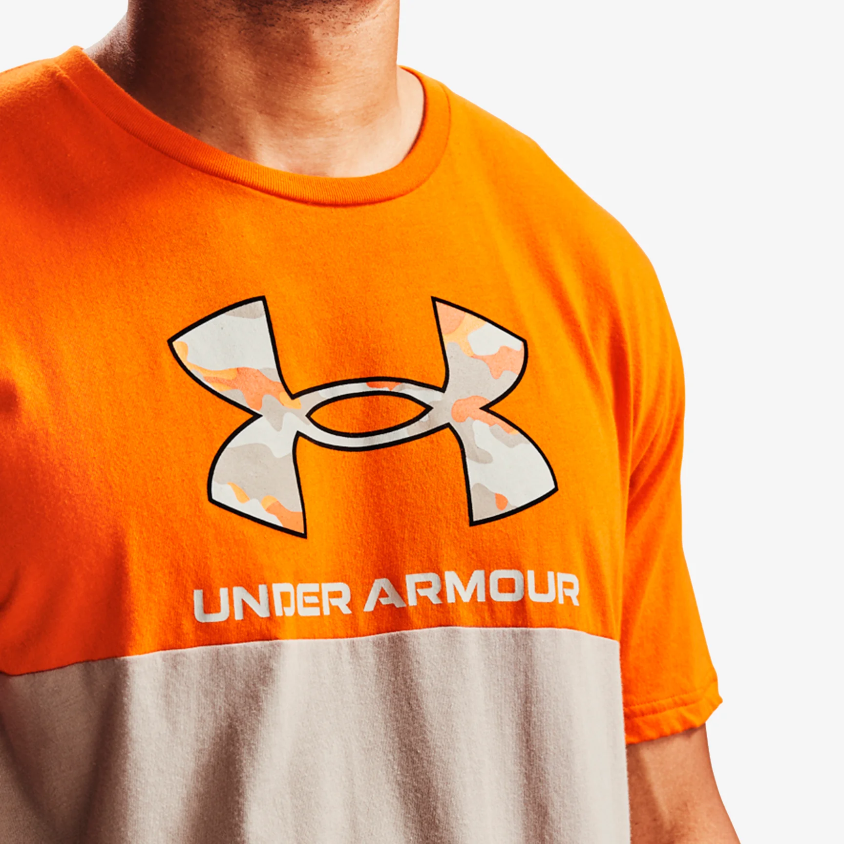 UNDER ARMOUR CAMO BIG LOGO SHORT SLEEVE - Image 4