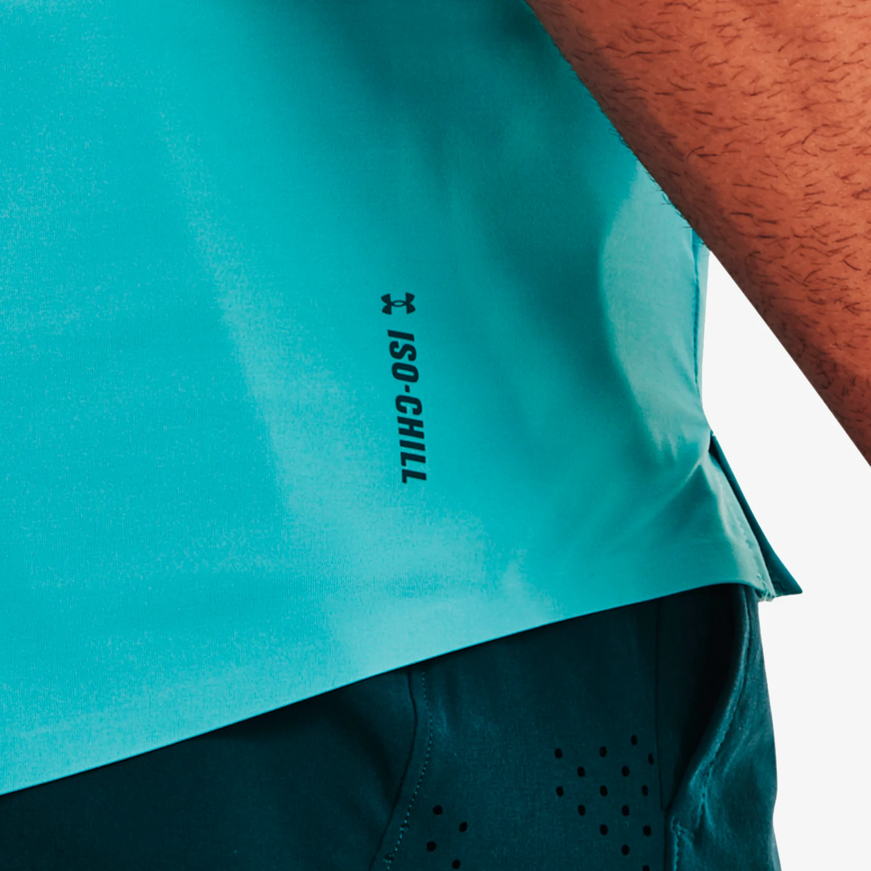 UNDER ARMOUR ISO-CHILL PERFORATED SHORT SLEEVE - Image 4