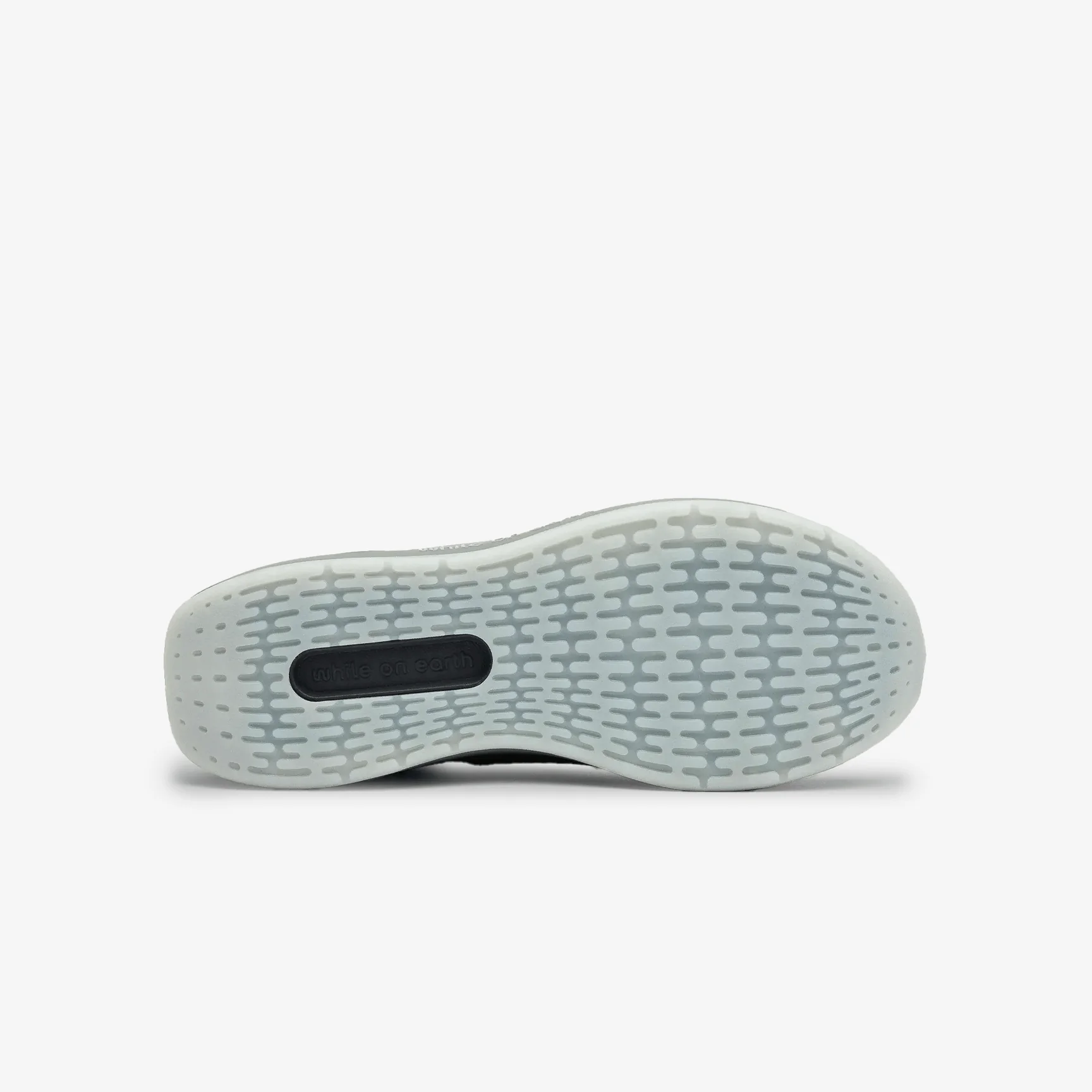WHILE ON EARTH MOVE TRAINER - Image 11